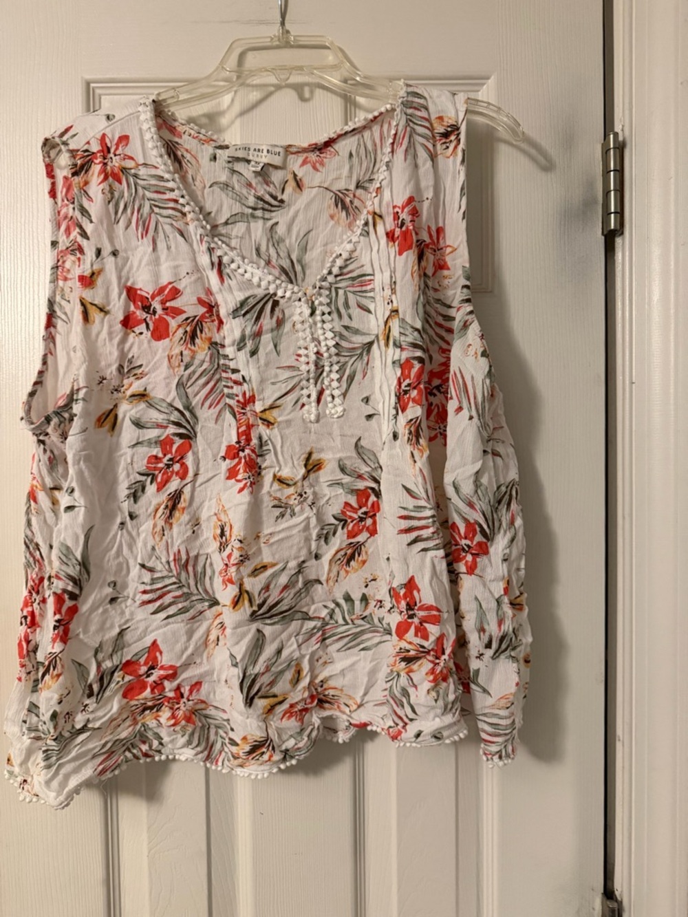 Women’s Floral Sleeveless Top - White with Coral Floral Print
